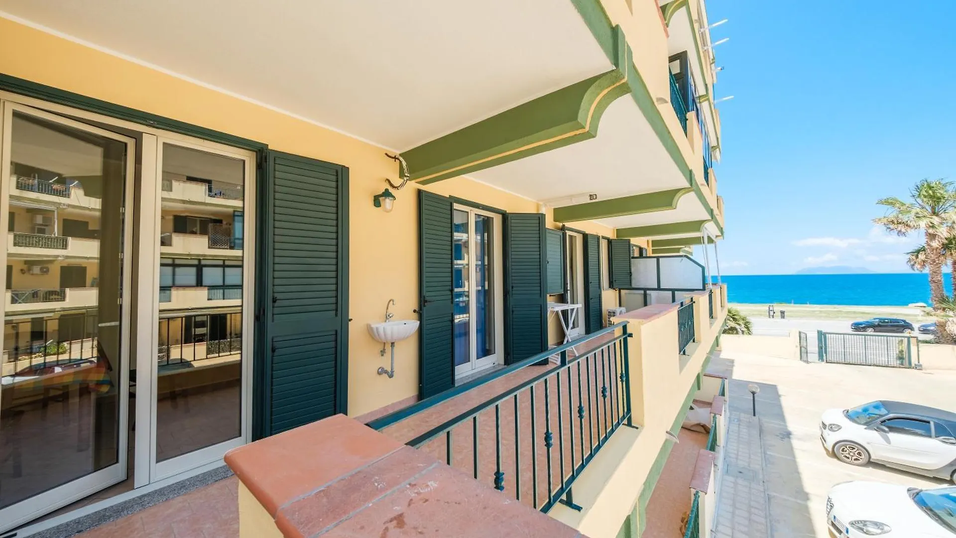Casa Aura A Milazzo Fronte Mare의 연락처