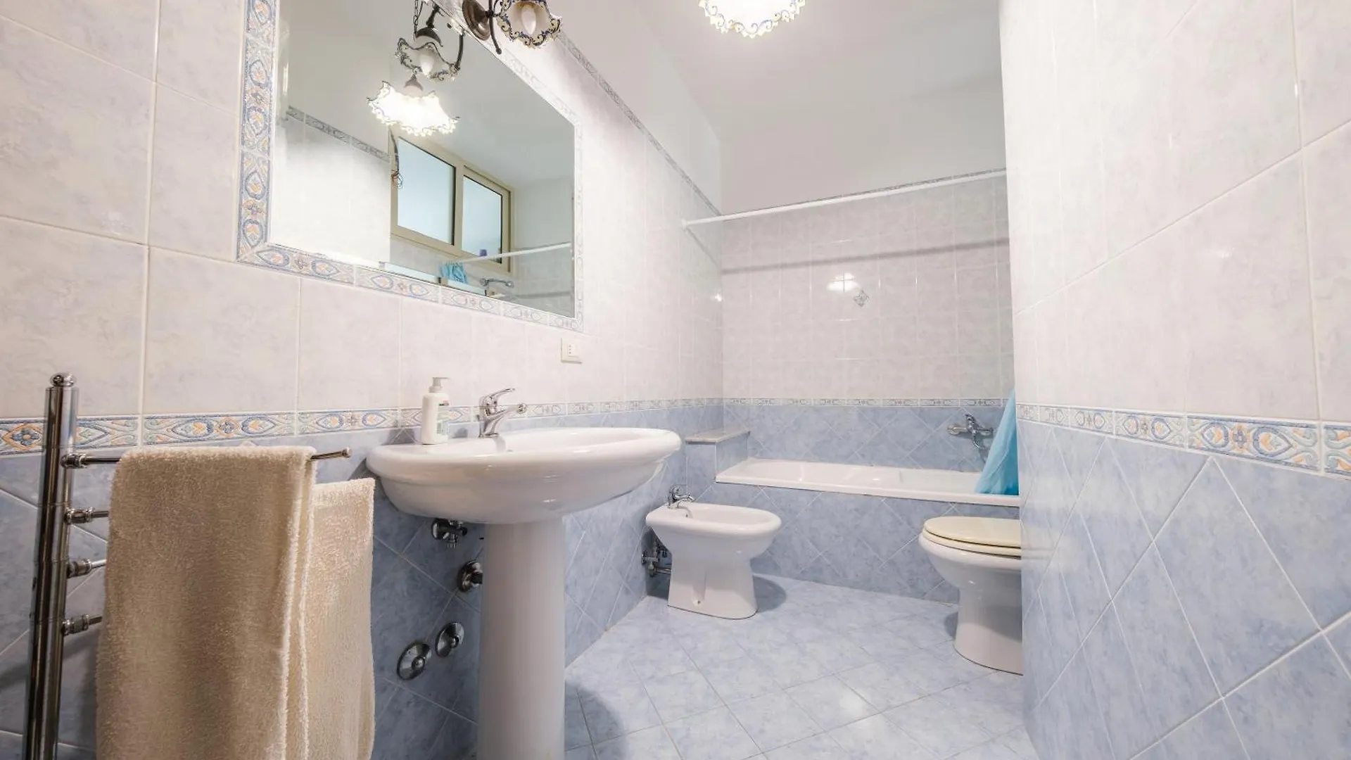 Casa Aura A Milazzo Fronte Mare 아파트